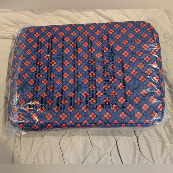 NWT lug Crescendo Home, color Very Berry Blue. 3 piece reversible storage bin - Picture 3 of 5